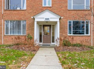 10301 Montrose Ave APT 202, Bethesda, MD 20814