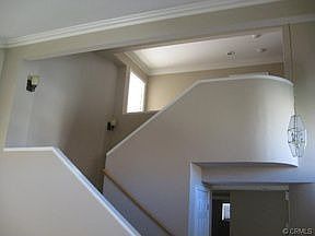 3rd image of 15147 Knollwood St