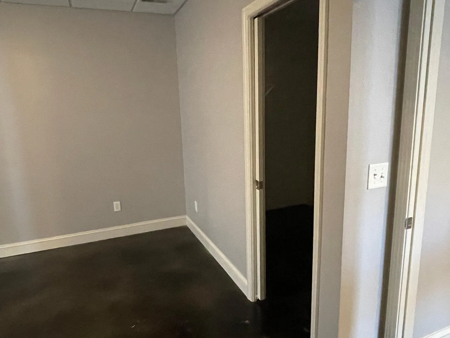 2 bed, 1400 sqft, $2,200 — Photo 2