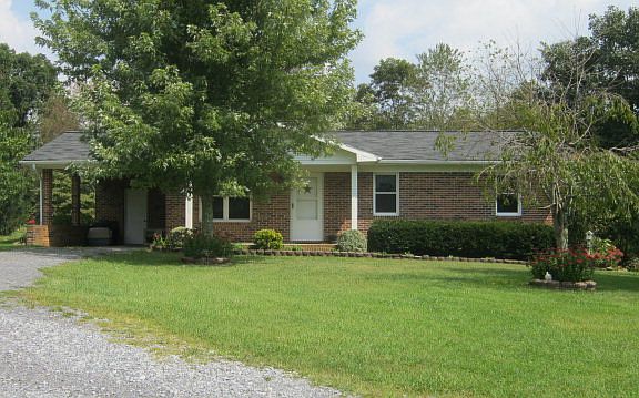 2nd image of 118 Hemlock Ln