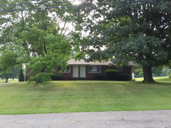6164 Pilot Knob Ave, Louisville, OH 44641