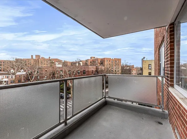 8515 Main St APT 5J, Jamaica, NY 11435