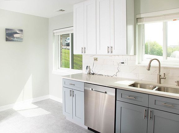 5th image of 1275 Baldwin Ln #105