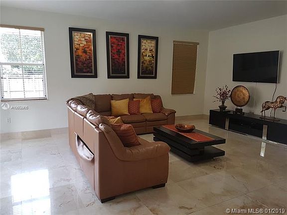 5th image of 11263 NW 77th Ter