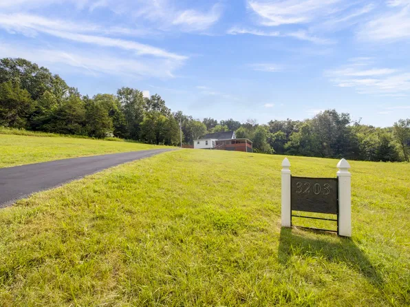 3203 Statesville Rd, Watertown, TN 37184
