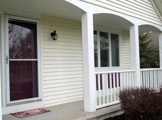 1052 High Vista Trl E, Webster, NY 14580