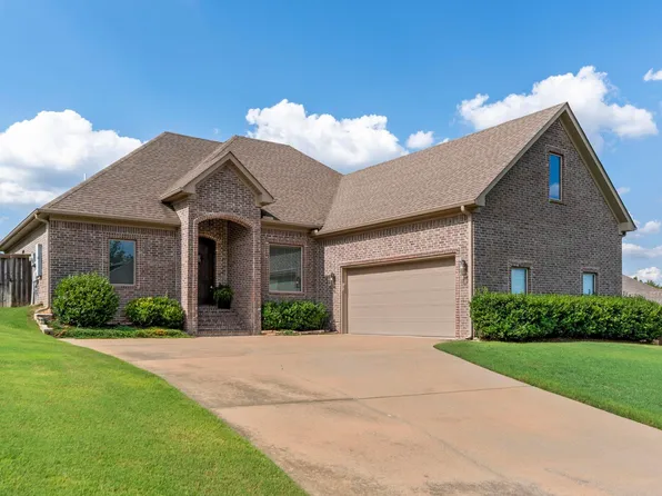 18712 Lochridge Dr, Little Rock, AR 72210
