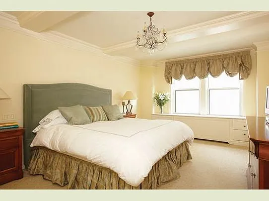 Sold by Stribling | media 22