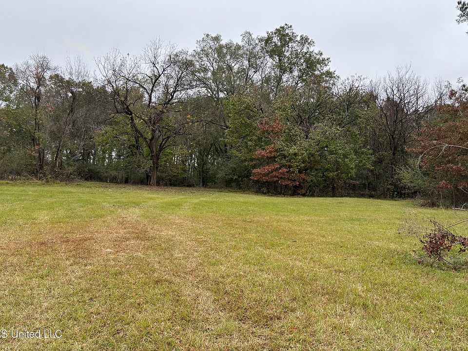 2nd image of Harris Ln