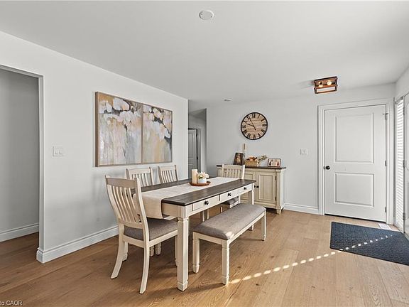 5th image of 214 Binbrook Rd