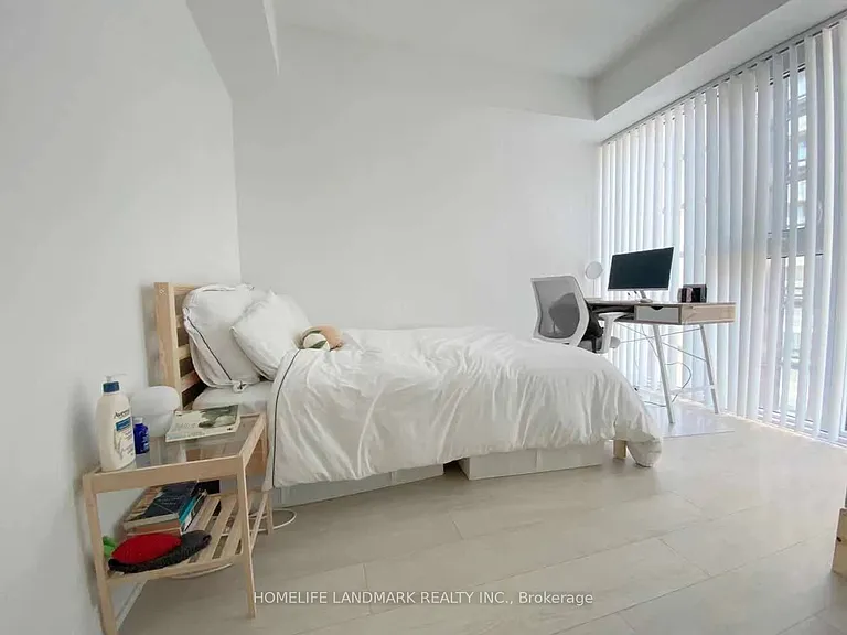50 Wellesley St E #1501 — Photo 8