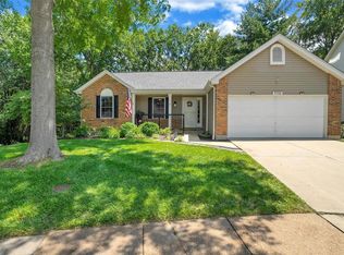 110 Oak Park Village Dr, Grover, MO