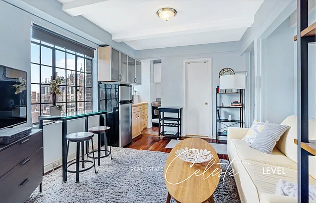 Rented by Level Group | media 41