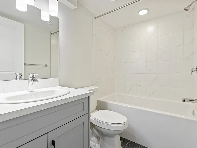 23 Heirloom Blvd SE — Photo 9