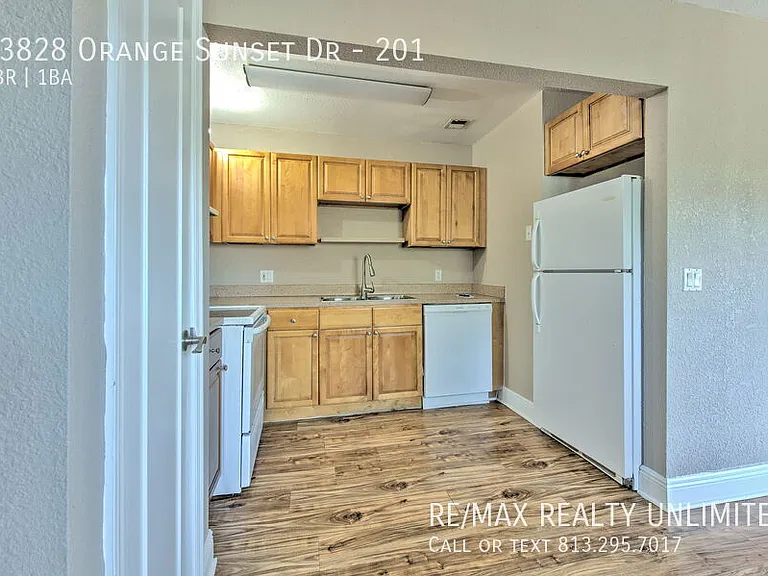 13828 Orange Sunset Dr #201 — Photo 3