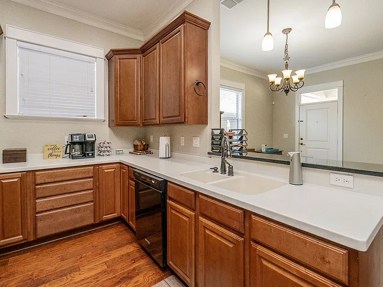 212 W Belmar St #A — Photo 11
