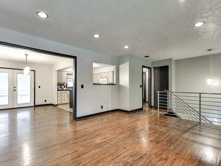 9630 Taylor St — Photo 21