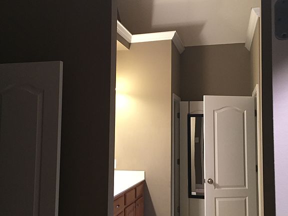 Master bath w/double vanity 