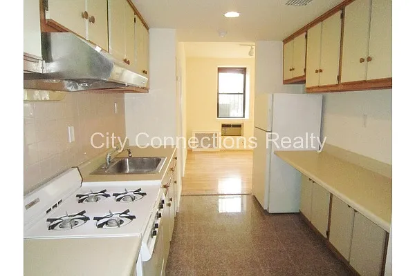 Rented by City Connections Realty | media 59