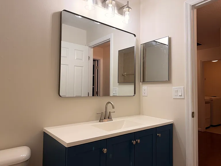 5603 SE Graham Dr — Photo 9
