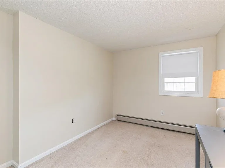 114 Fieldstone Dr — Photo 20
