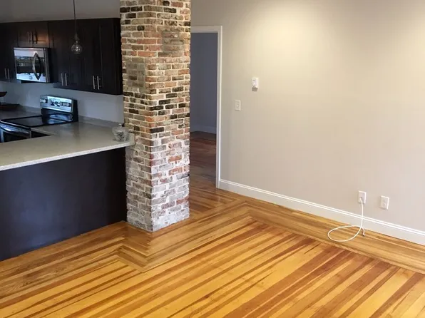 70 Courtland St, 70 Courtland St #2, Providence, RI 02909