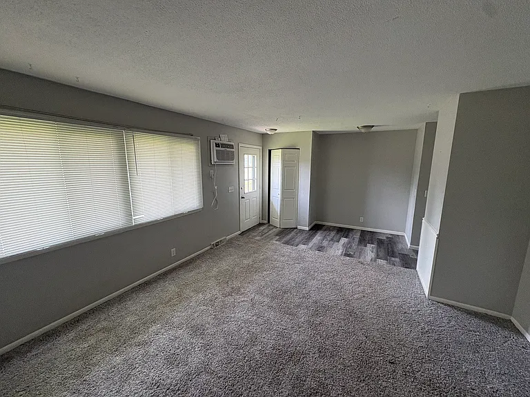654 Harriman Ave S — Photo 10