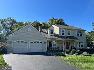 332 Silver Ridge Dr, Sterling, VA 20164