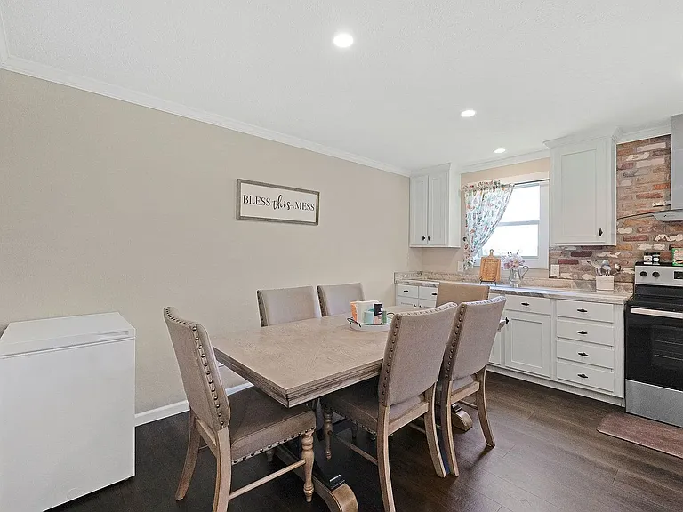 121 County Road 1474 — Photo 13