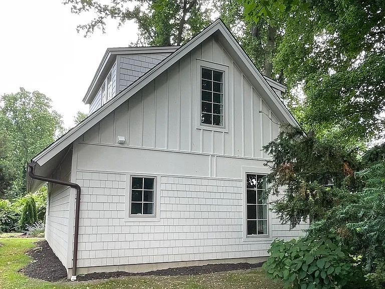 202 Pearsall Pl #A — Photo 8