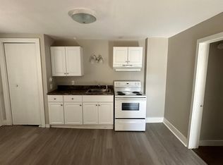 116 Old Foxon Rd #E, New Haven, CT 06513