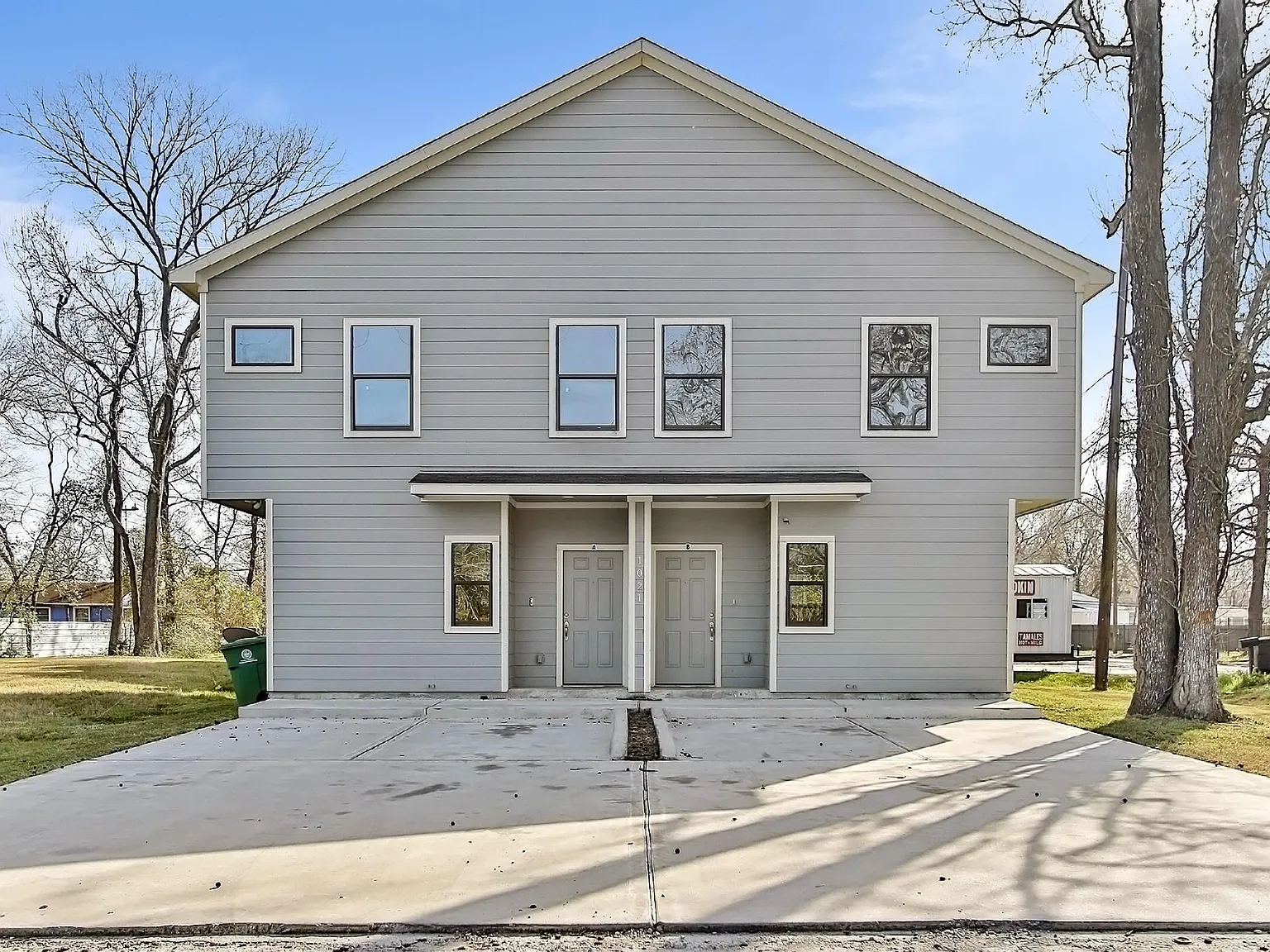 3 bed, 2.5 bath, 1226 sqft, $1,550 — Photo 2