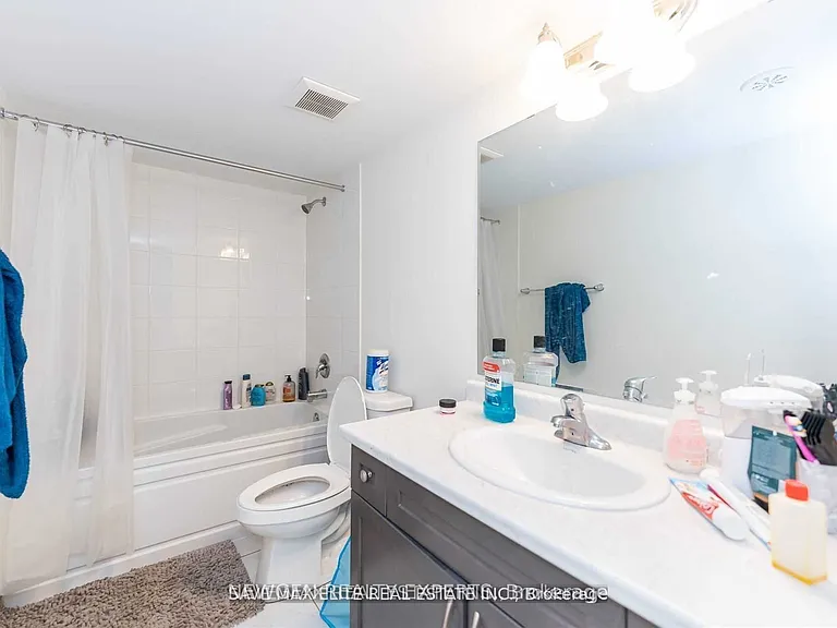 250 Lagerfeld Dr #8 — Photo 19