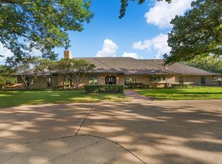 8920 Martin Dr, Fort Worth, TX 76182