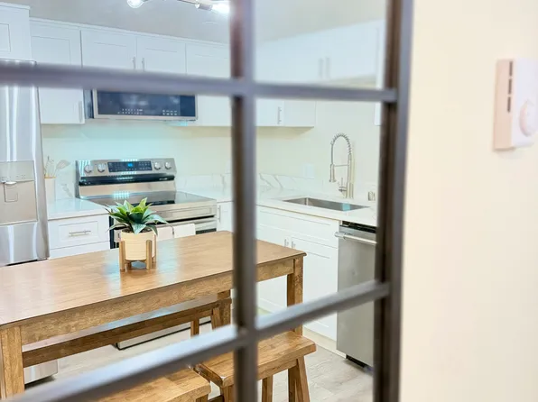 1634 SW 114th St APT 4, Burien, WA 98146