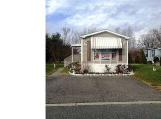 107 Robin Dr, West Deptford, NJ 08066