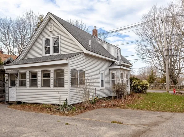 958 Centre St, Middleboro, MA 02346