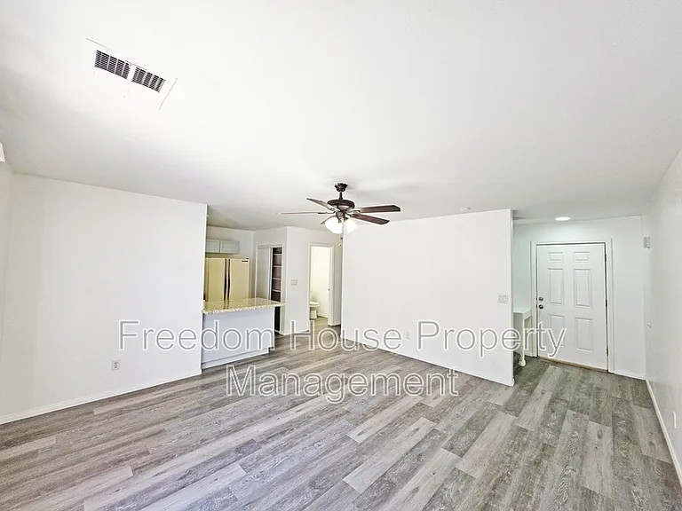 670 Bourbon St #2 — Photo 7