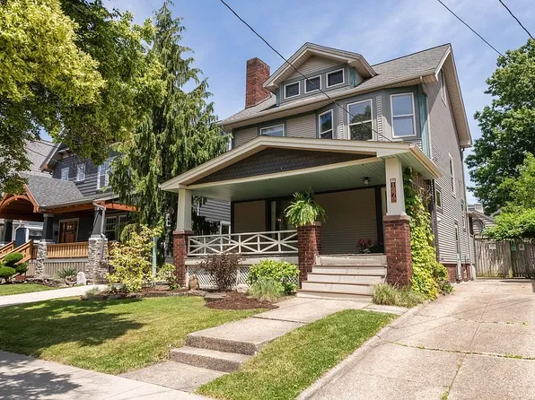 1279 Cook Ave, Lakewood, OH 44107
