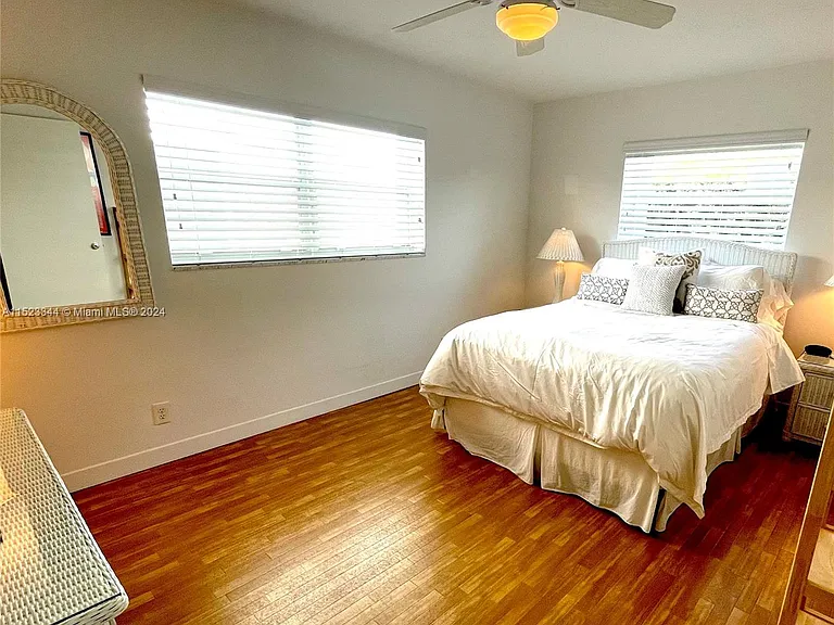 331 Desoto St — Photo 8