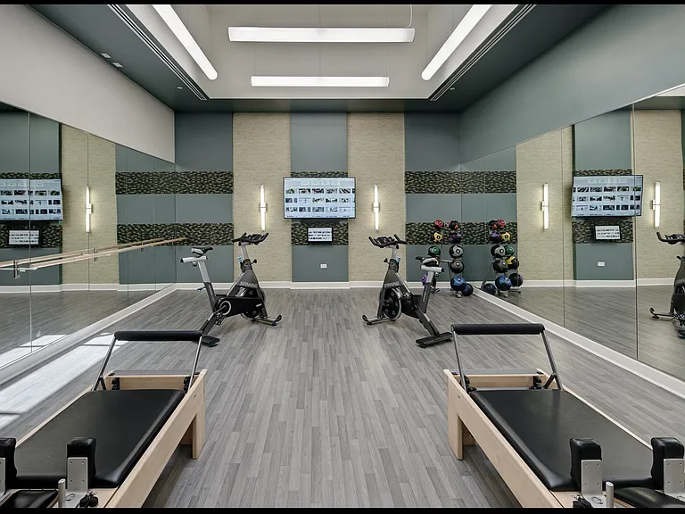 evanston_interior_pilates spin (1)