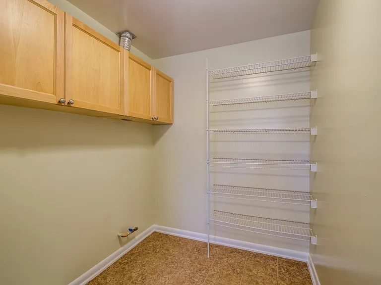 Bellevue - Liberty Military Housing — Photo 8