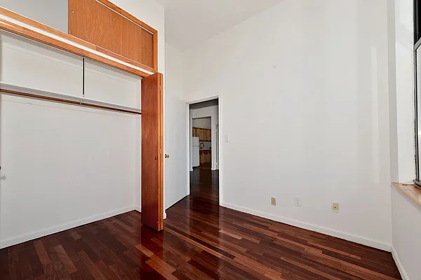 Rented by J Misrahi Realty Corp | media 8