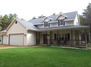 N1854 Catherine Way, Waupaca, WI 54981