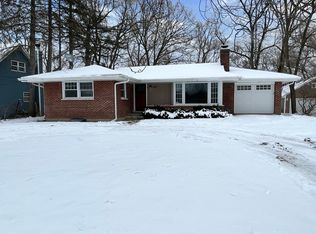 1253 Sunset Ridge Rd, Northbrook, IL 60062