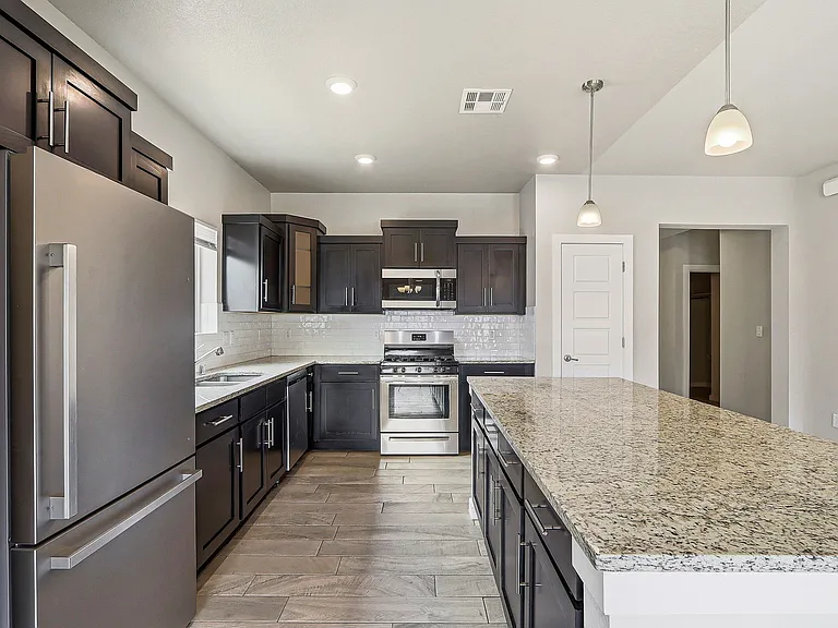 14740 Mike A Mendoza Ave — Photo 8