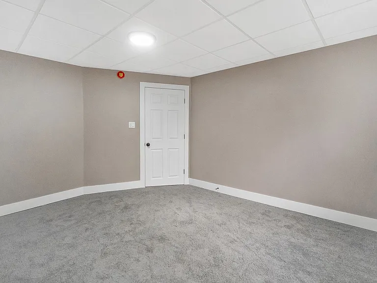 2269 Pennsylvania Ave — Photo 14