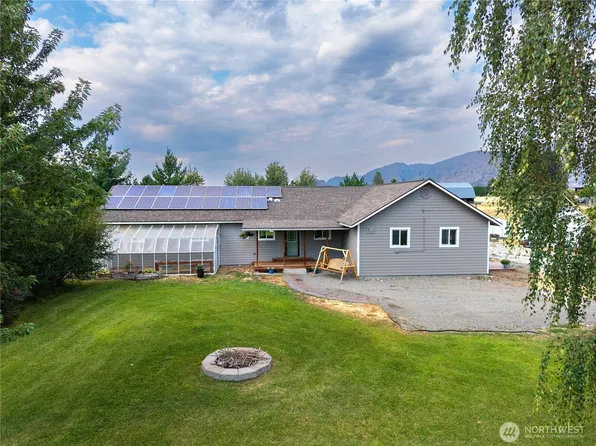 6 Peacock Lane, Omak, WA 98841