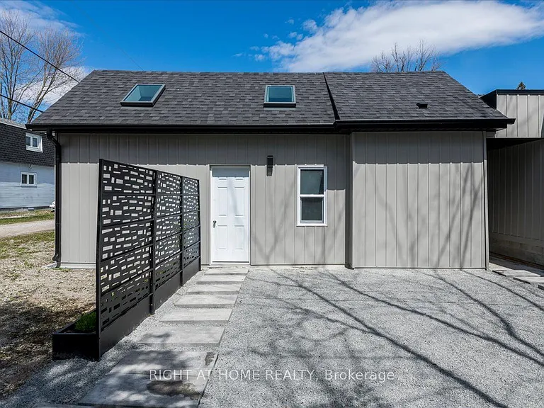241 Rockaway Beach Pl — Photo 25