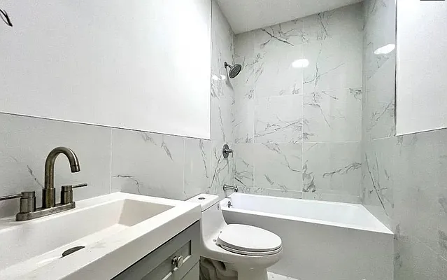 Rented by EXR | media 7